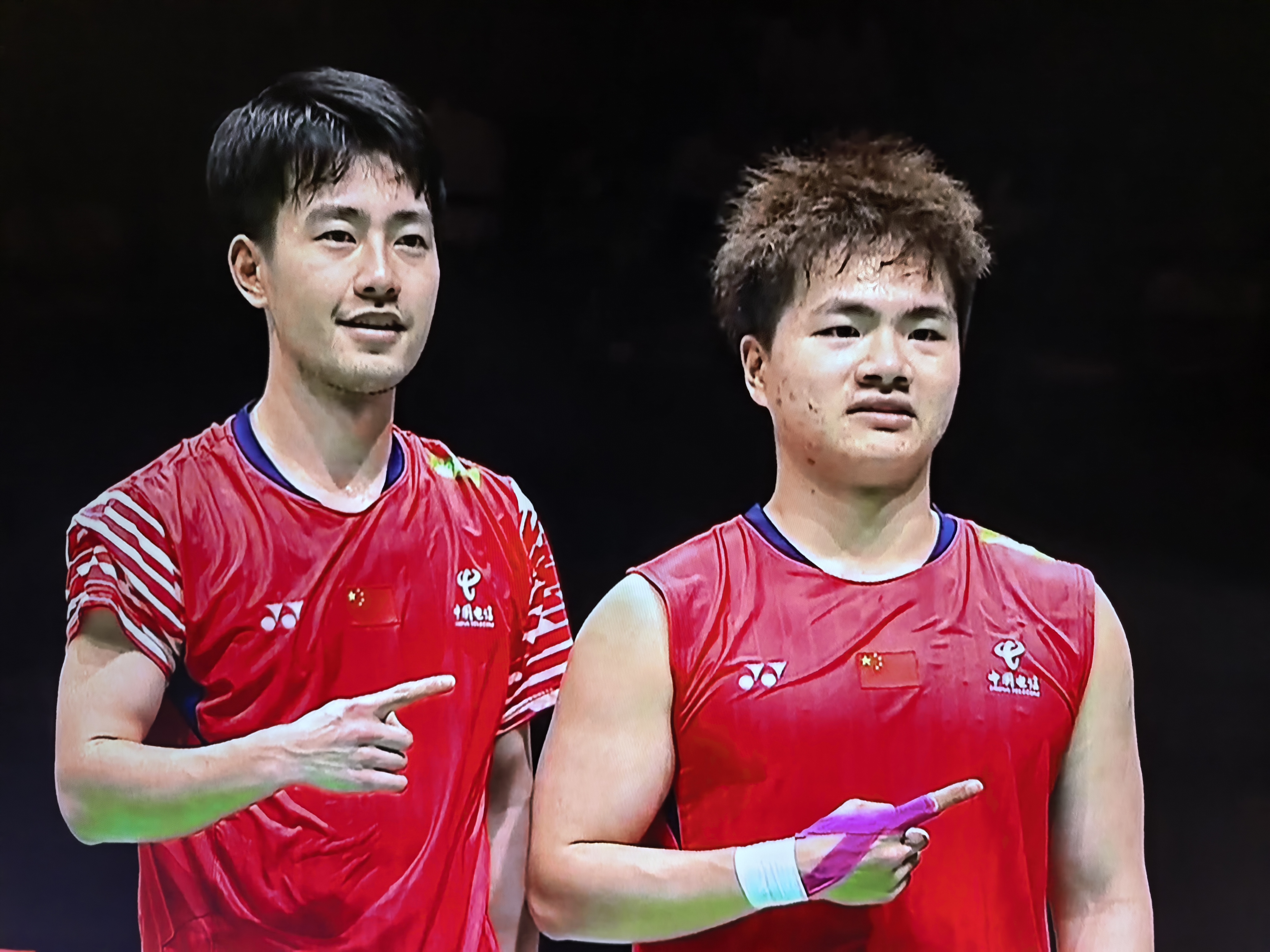 羽毛球选手发挥出色，荣膺最佳MVP